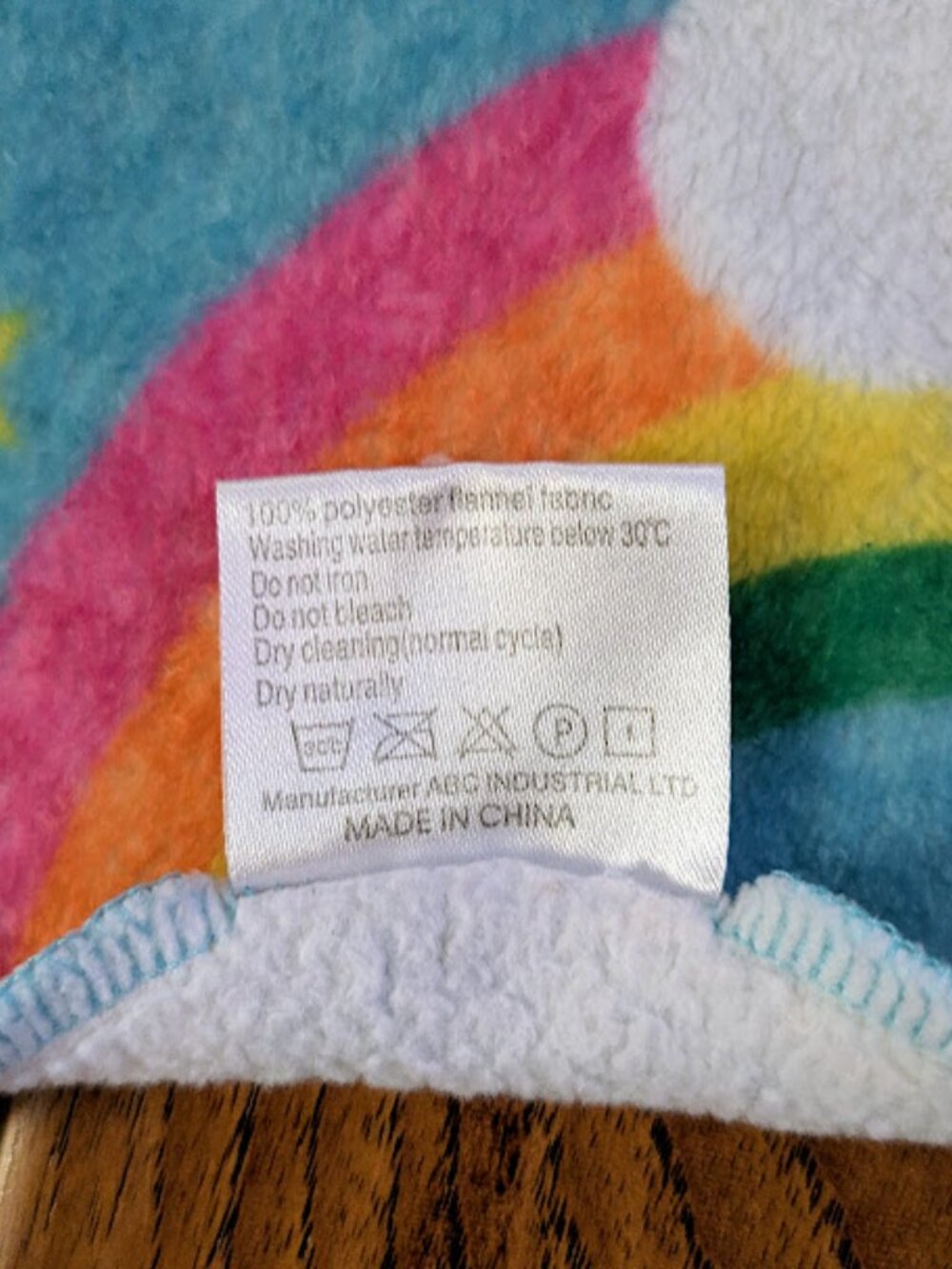 Soft Cozy Round Throw Blankets for Baby Kids Girls Rainbows Unicorns 60 Inches - Picture 7 of 7